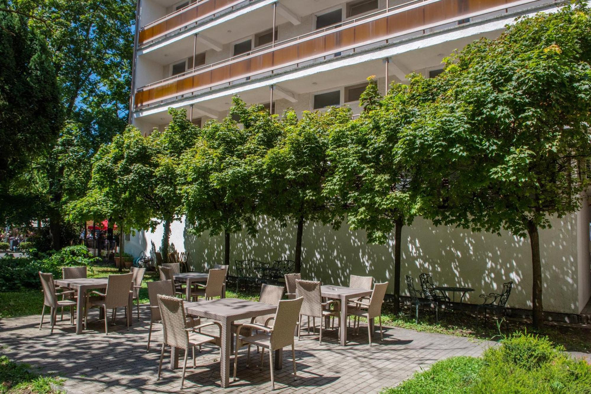 Ce Napfeny Hotel Siófok Exteriör bild